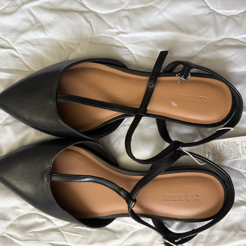 Old Navy Women's Black Pointed Heels